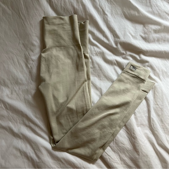 Set Active SCULPTFLEX Tights - Oat Milk - Picture 4 of 5